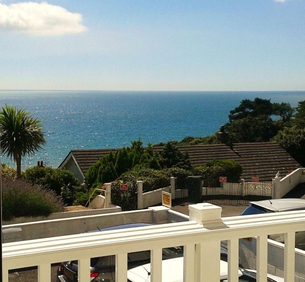 A Beautiful Apartment With Stunning Sea Views & Private Balcony Bournemouth Exterior photo